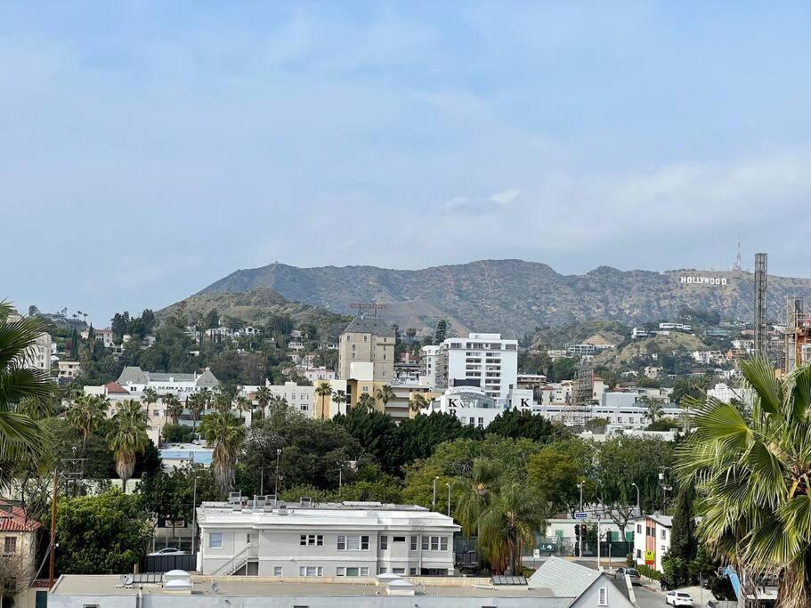 Designer Hollywood Penthouse With Private Balcony On Sunset * Los Angeles
